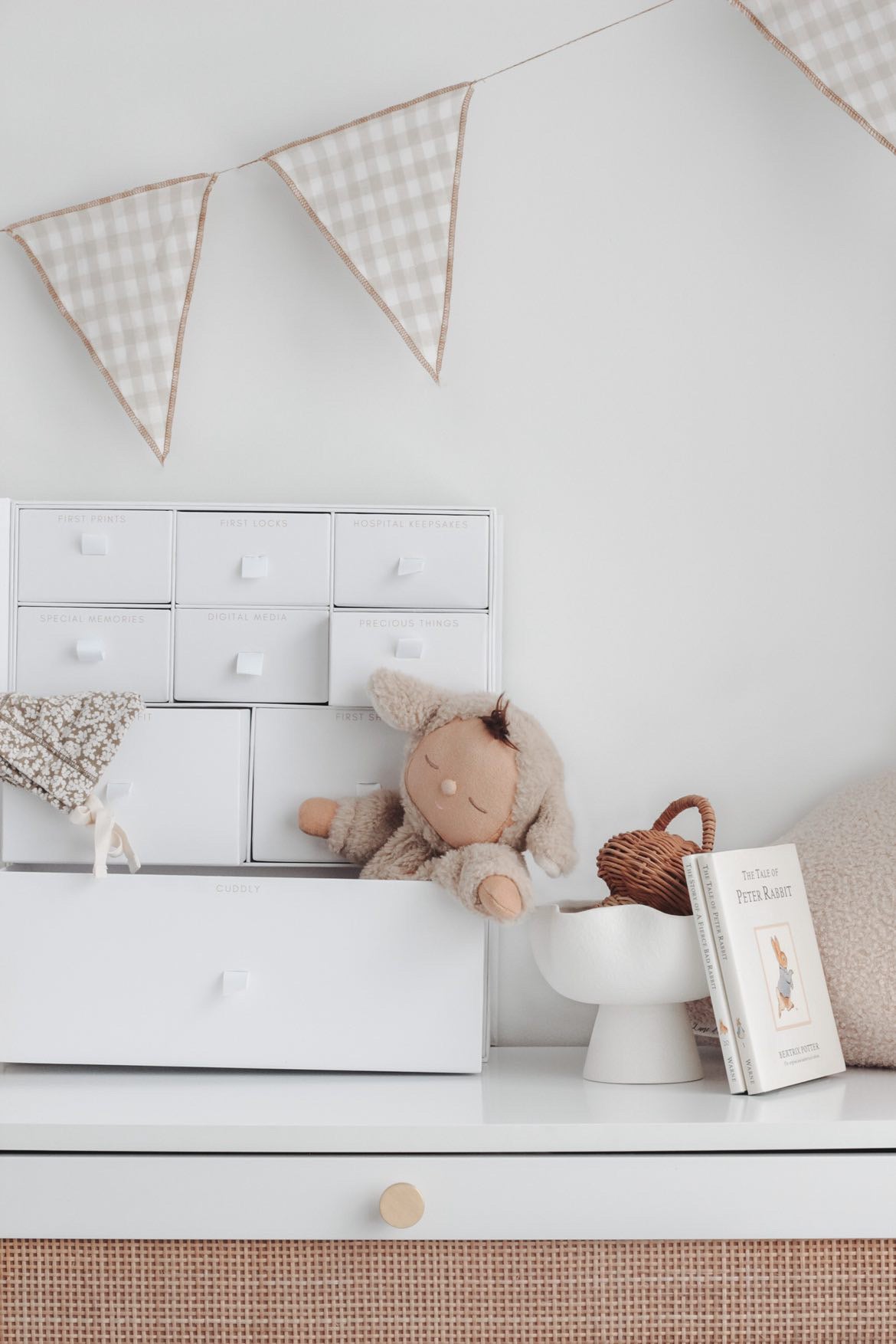 Organised keepsake box image 2