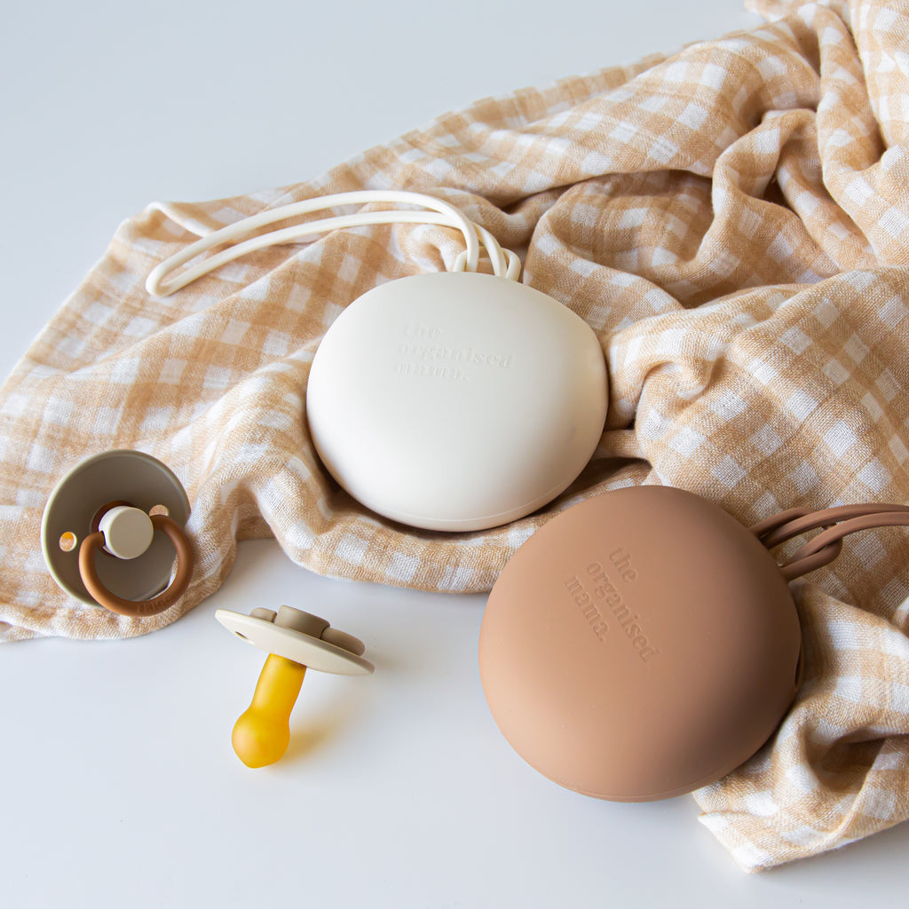 Pacifier holder image 0