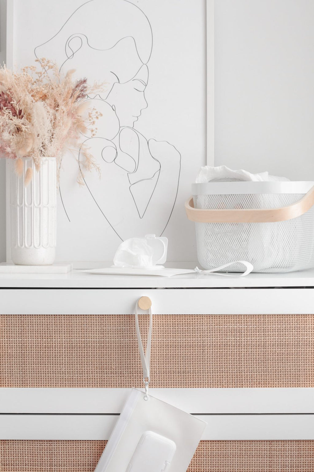 Refillable wet wipe dispenser - White image 6